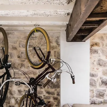 Amelia By Sweet Apartment