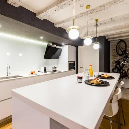 Amelia By Sweet 圣塞瓦斯蒂安