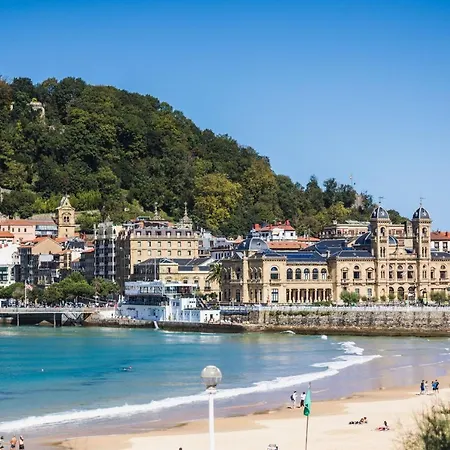 Amelia By Sweet * 圣塞瓦斯蒂安